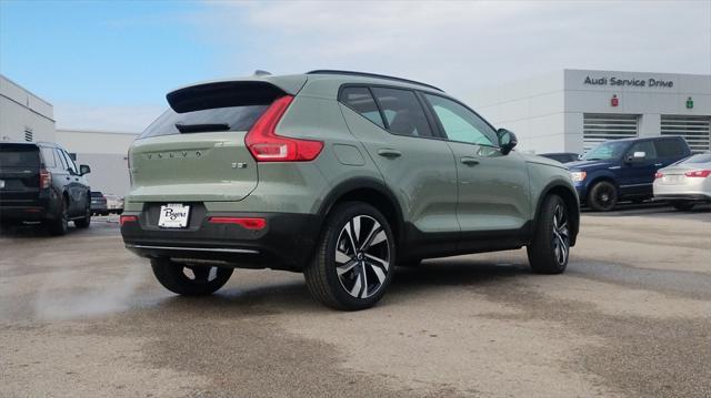 new 2025 Volvo XC40 car, priced at $48,170