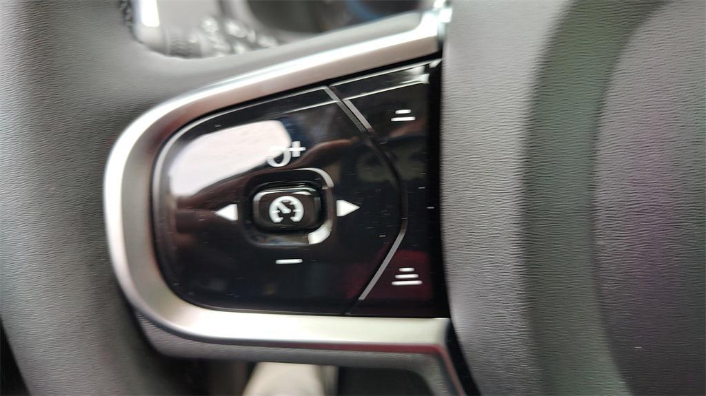 new 2025 Volvo XC90 Plug-In Hybrid car, priced at $75,455