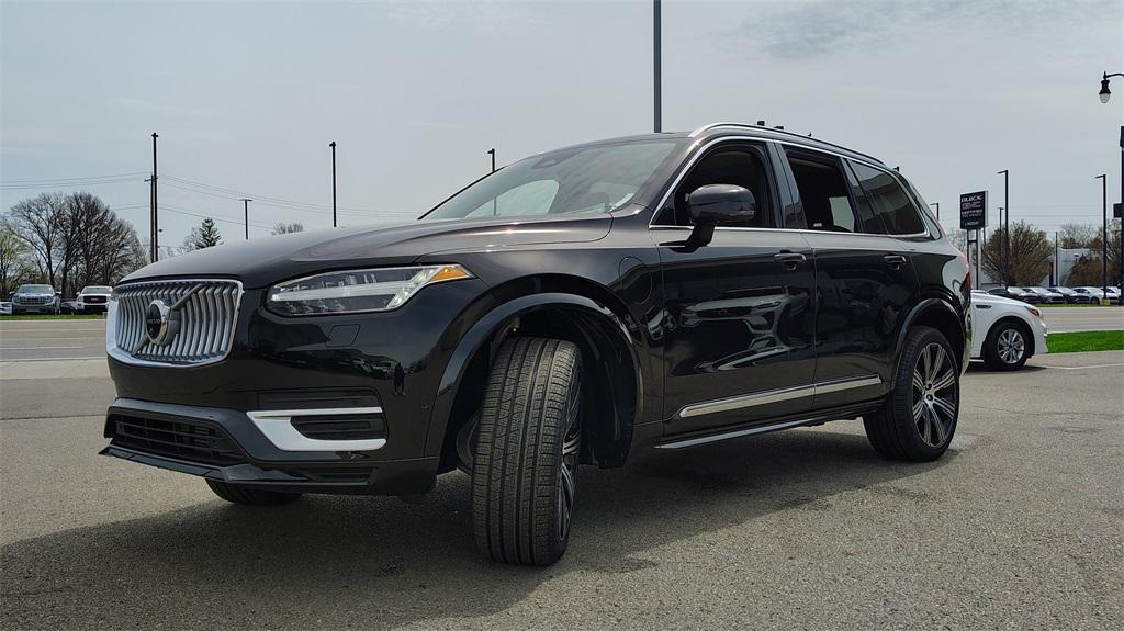 new 2025 Volvo XC90 Plug-In Hybrid car, priced at $75,455