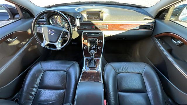 used 2014 Volvo XC70 car, priced at $11,500