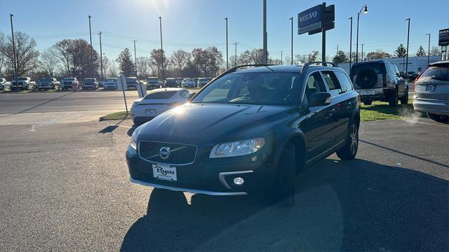 used 2014 Volvo XC70 car, priced at $11,500