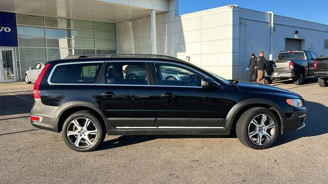 used 2014 Volvo XC70 car, priced at $11,500