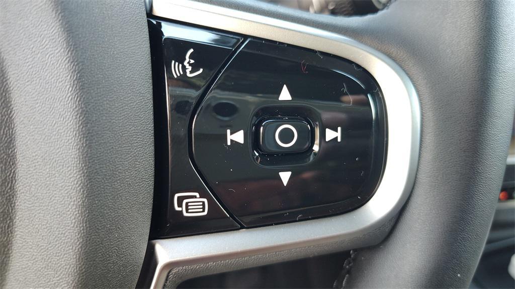 new 2026 Volvo XC60 car, priced at $57,145