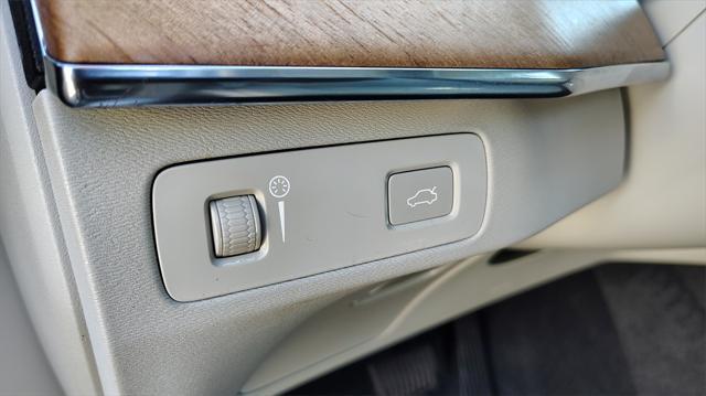 used 2022 Volvo XC90 car, priced at $43,900