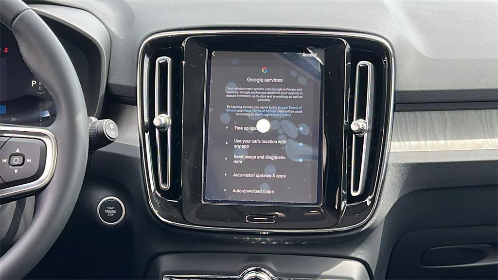 new 2025 Volvo XC40 car, priced at $46,820