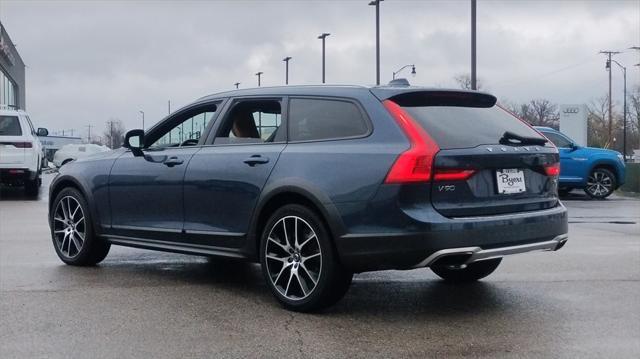 used 2020 Volvo V90 Cross Country car, priced at $32,250