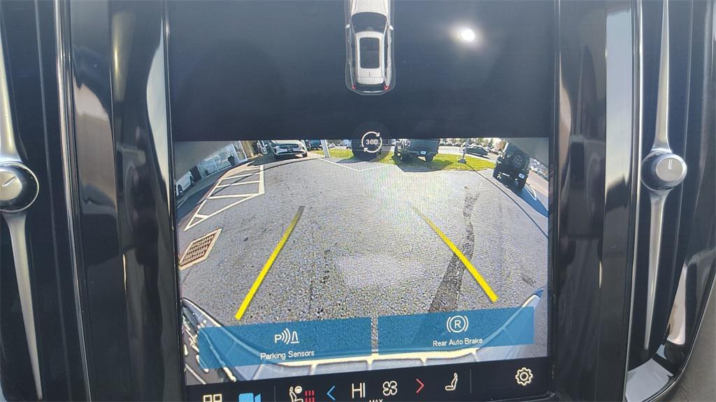 used 2023 Volvo XC60 car, priced at $33,900