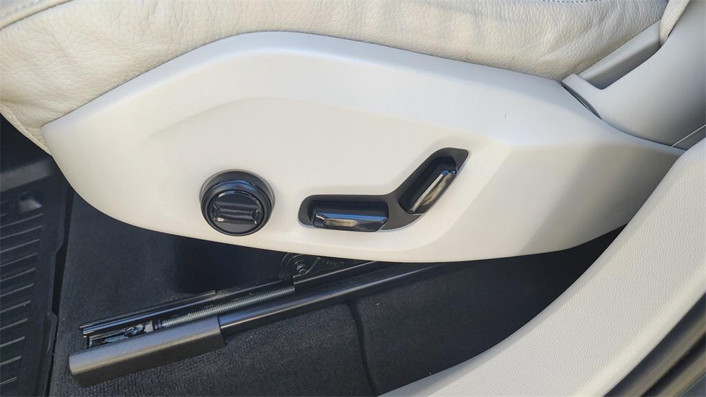 used 2023 Volvo XC60 car, priced at $33,900