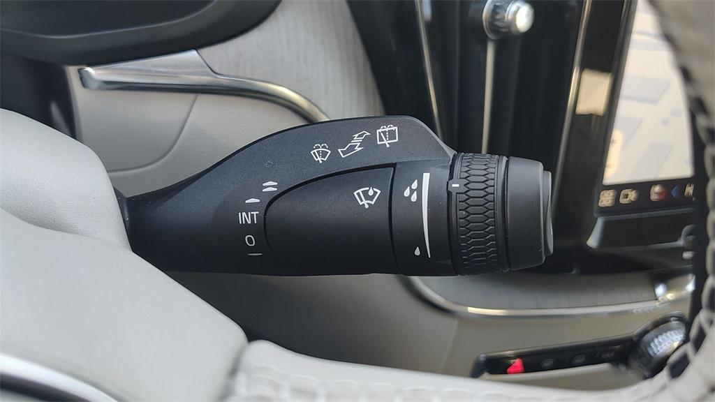 used 2023 Volvo XC60 car, priced at $33,900