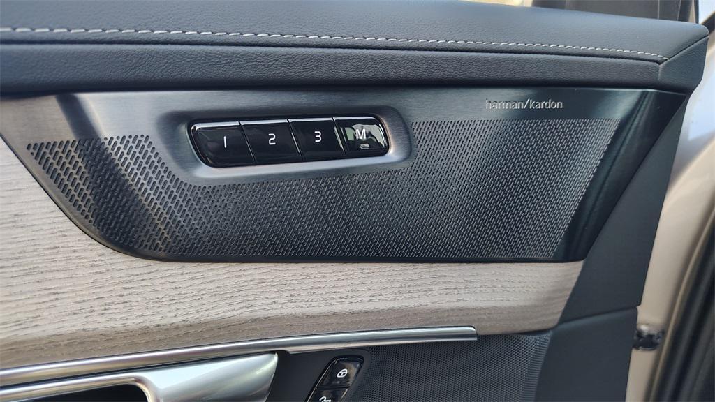 new 2026 Volvo XC90 car, priced at $74,645