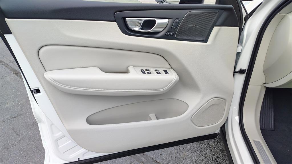 new 2026 Volvo XC60 car, priced at $63,095