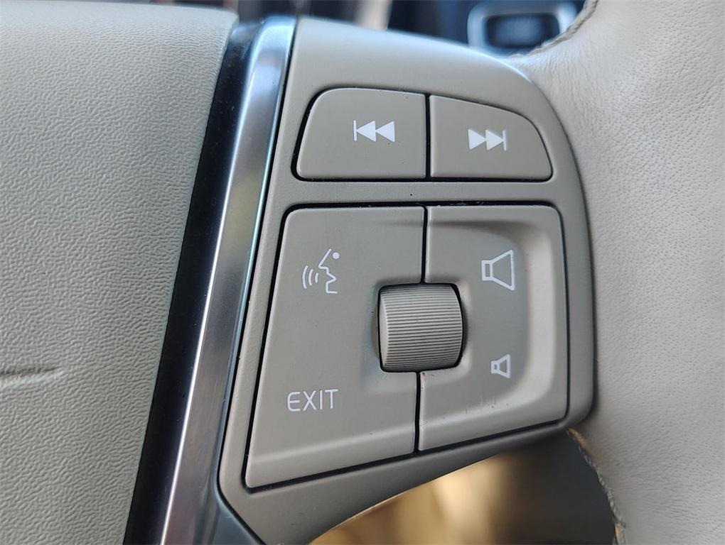 used 2016 Volvo XC60 car, priced at $11,900