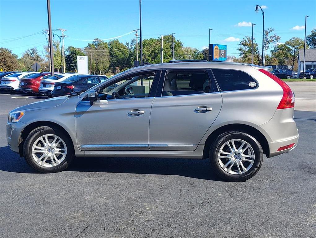 used 2016 Volvo XC60 car, priced at $11,900