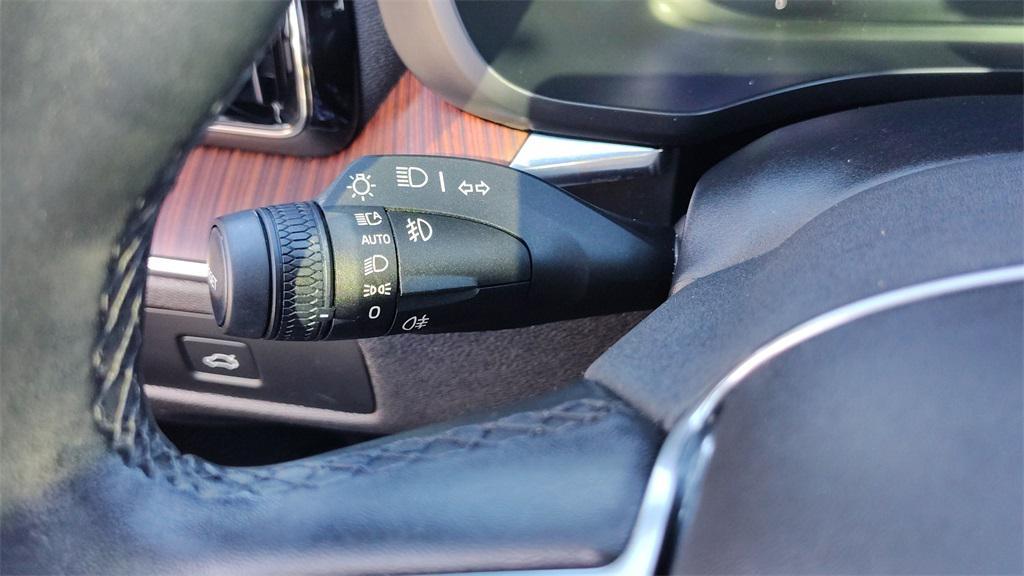 used 2023 Volvo XC60 car, priced at $36,500