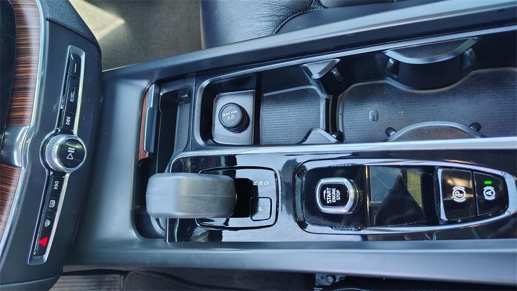 used 2023 Volvo XC60 car, priced at $36,500