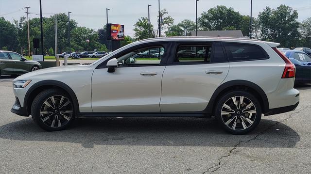 used 2020 Volvo V60 Cross Country car, priced at $29,900