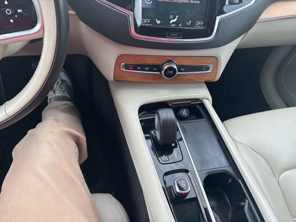 used 2022 Volvo XC90 Recharge Plug-In Hybrid car, priced at $36,900