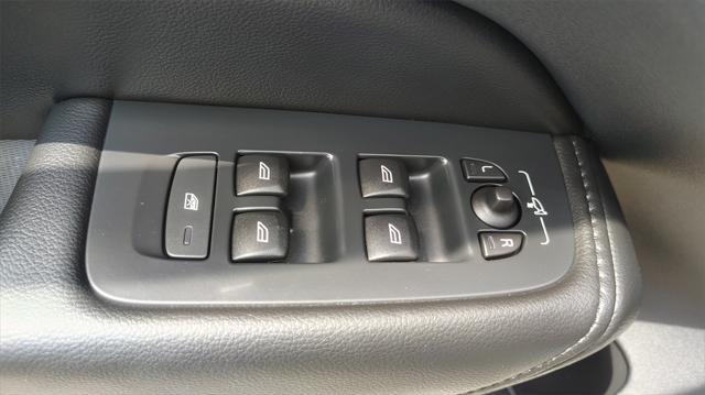used 2023 Volvo XC60 car, priced at $32,900