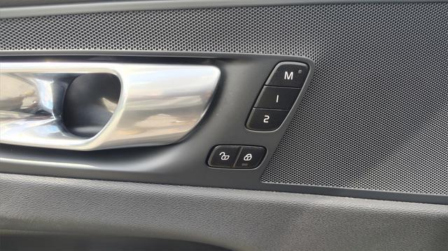 used 2023 Volvo XC60 car, priced at $32,900