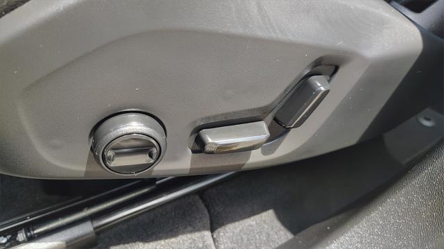 used 2023 Volvo XC60 car, priced at $32,900