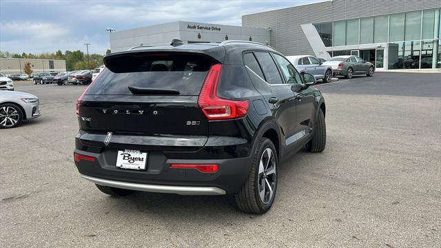 new 2025 Volvo XC40 car, priced at $44,515