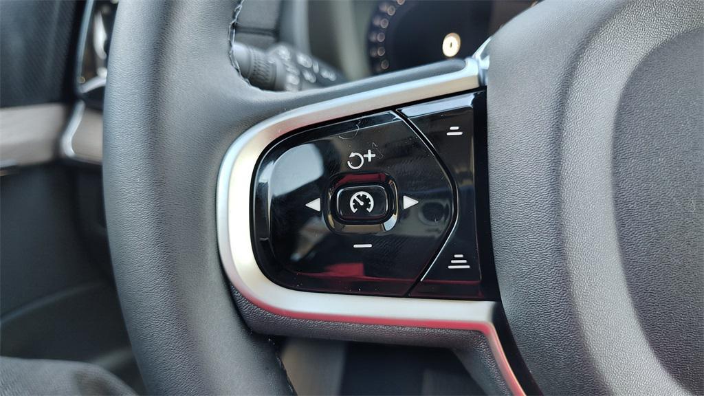 new 2026 Volvo XC60 car, priced at $63,095