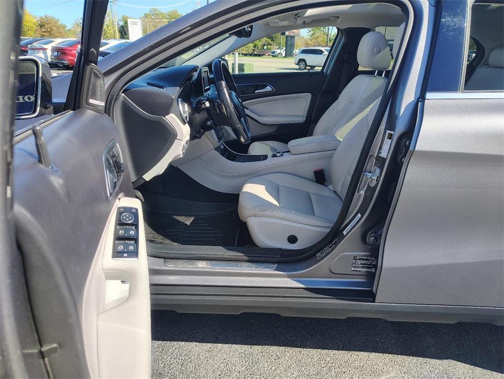 used 2015 Mercedes-Benz GLA-Class car, priced at $12,500