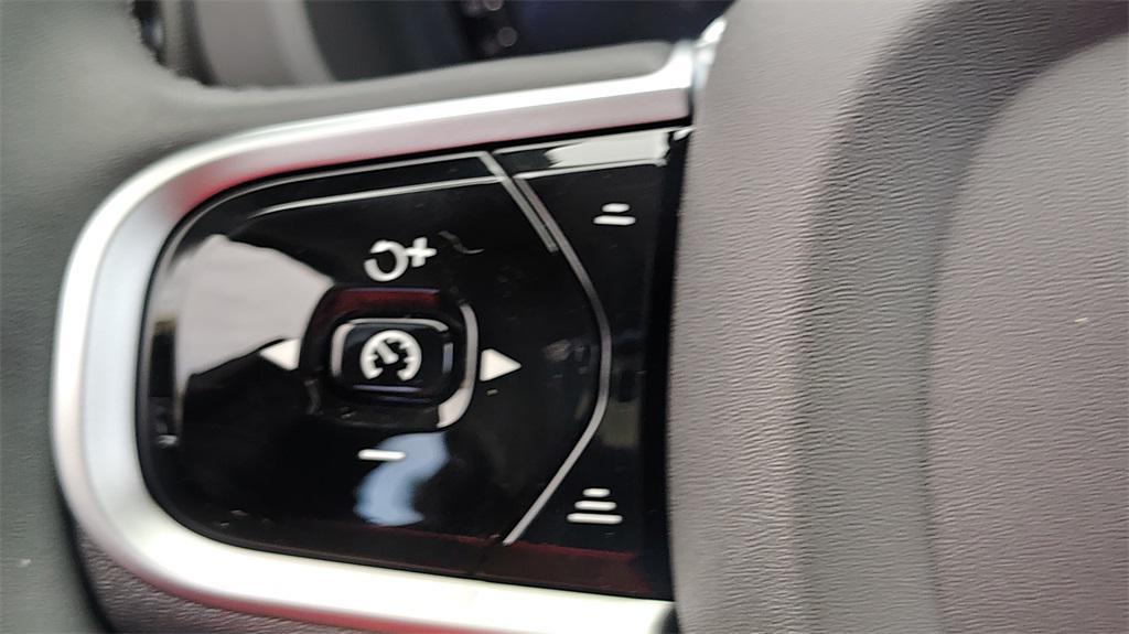 new 2026 Volvo XC60 car, priced at $57,145