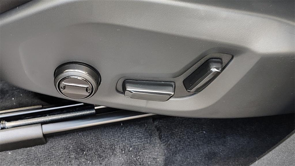 new 2026 Volvo XC90 car, priced at $70,895