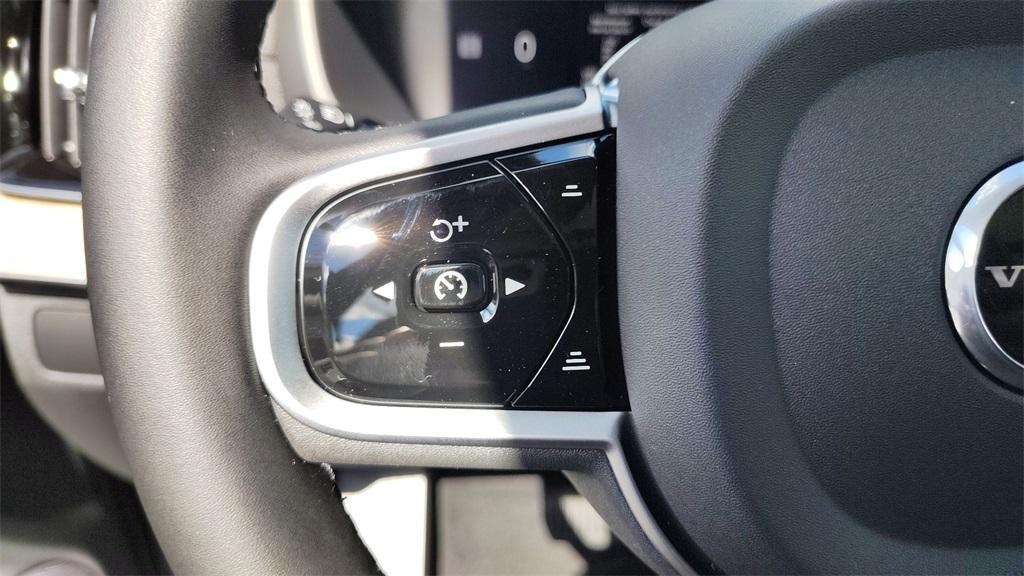 new 2026 Volvo XC90 car, priced at $70,895