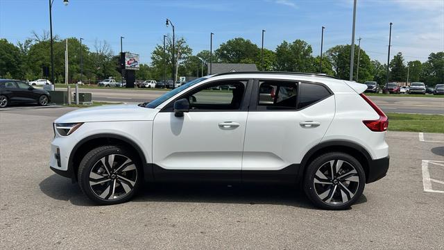 new 2024 Volvo XC40 car, priced at $49,020