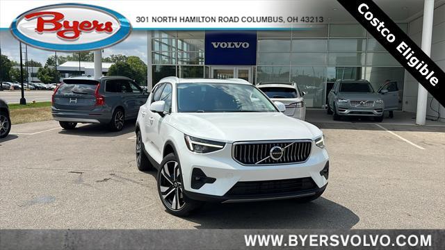 new 2025 Volvo XC40 car, priced at $47,320