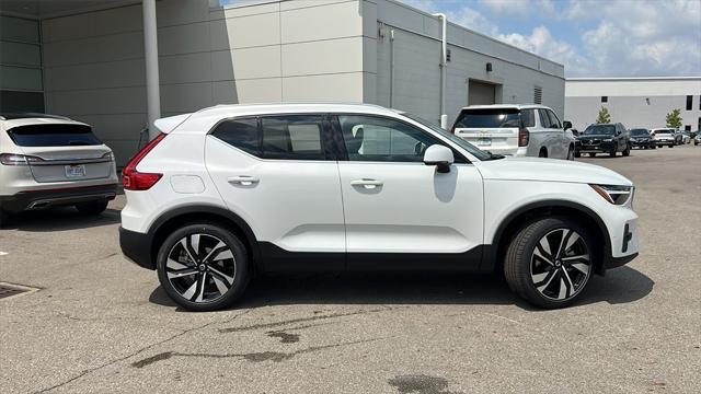 new 2025 Volvo XC40 car, priced at $47,320