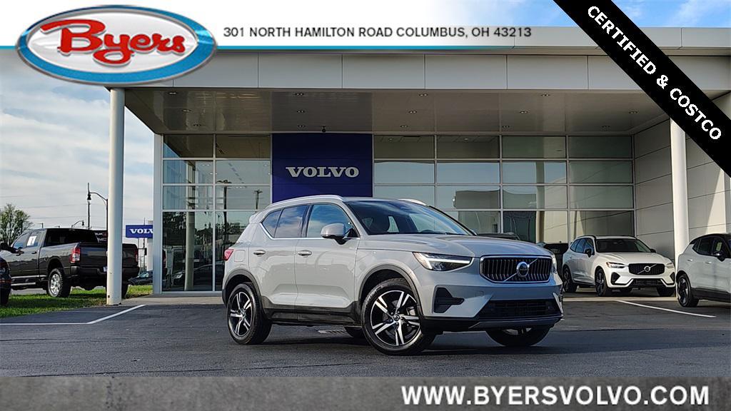 used 2025 Volvo XC40 car, priced at $31,900