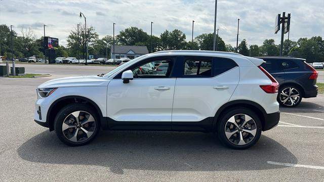 new 2025 Volvo XC40 car, priced at $44,965