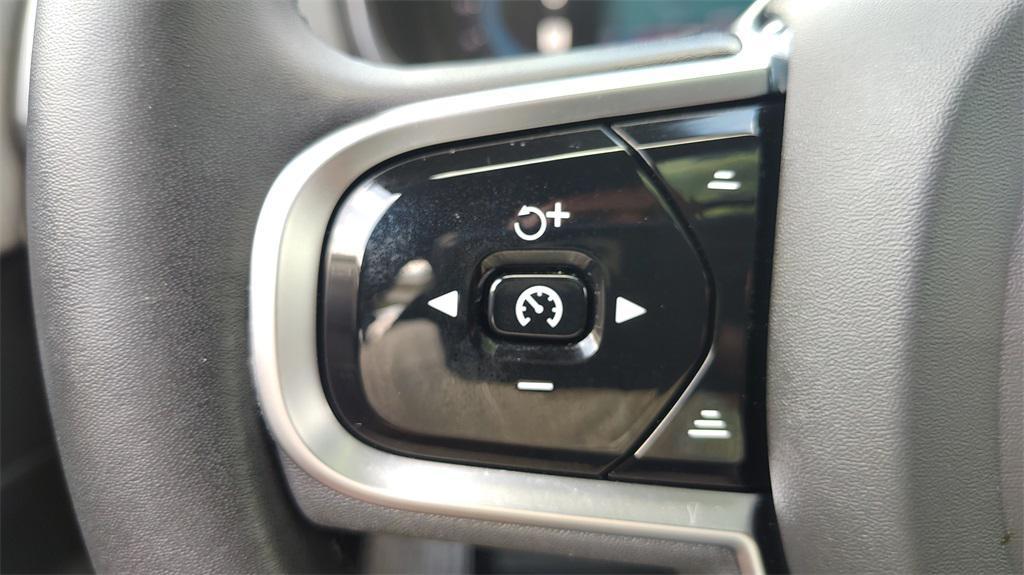 used 2024 Volvo XC90 Recharge Plug-In Hybrid car, priced at $58,900