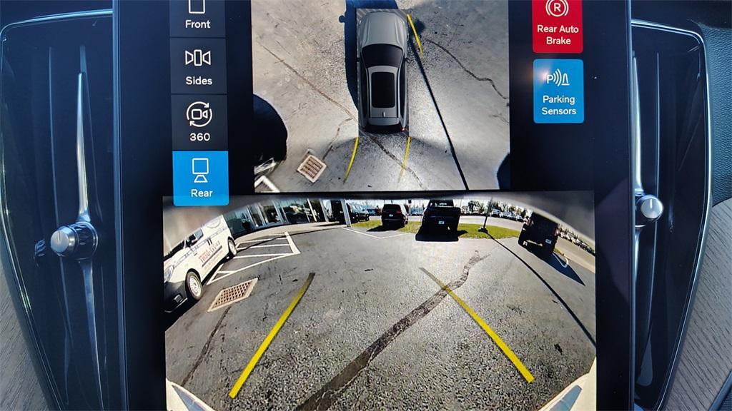 new 2026 Volvo XC60 car, priced at $57,760