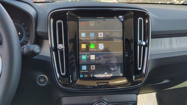 new 2025 Volvo XC40 car, priced at $51,145