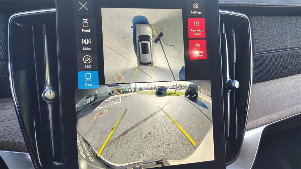 used 2025 Volvo XC90 car, priced at $52,900