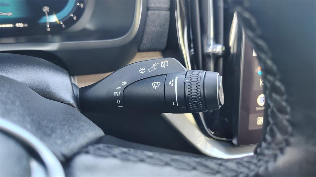 used 2025 Volvo XC90 car, priced at $52,900