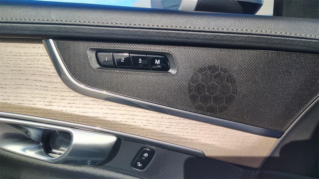 used 2025 Volvo XC90 car, priced at $52,900