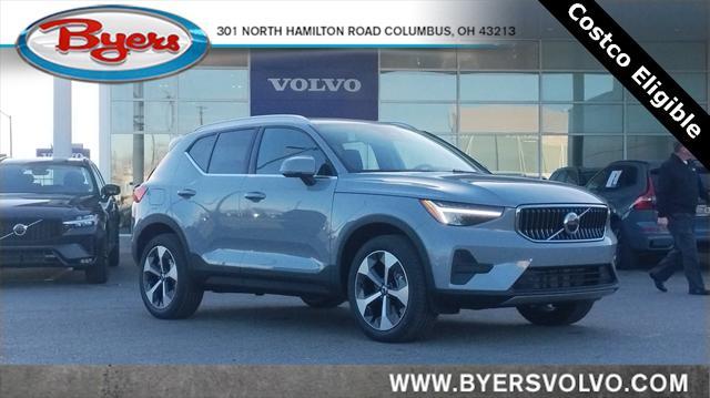 new 2025 Volvo XC40 car, priced at $43,395