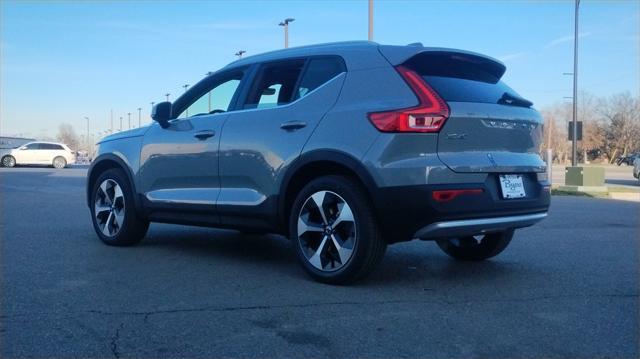 new 2025 Volvo XC40 car, priced at $43,395