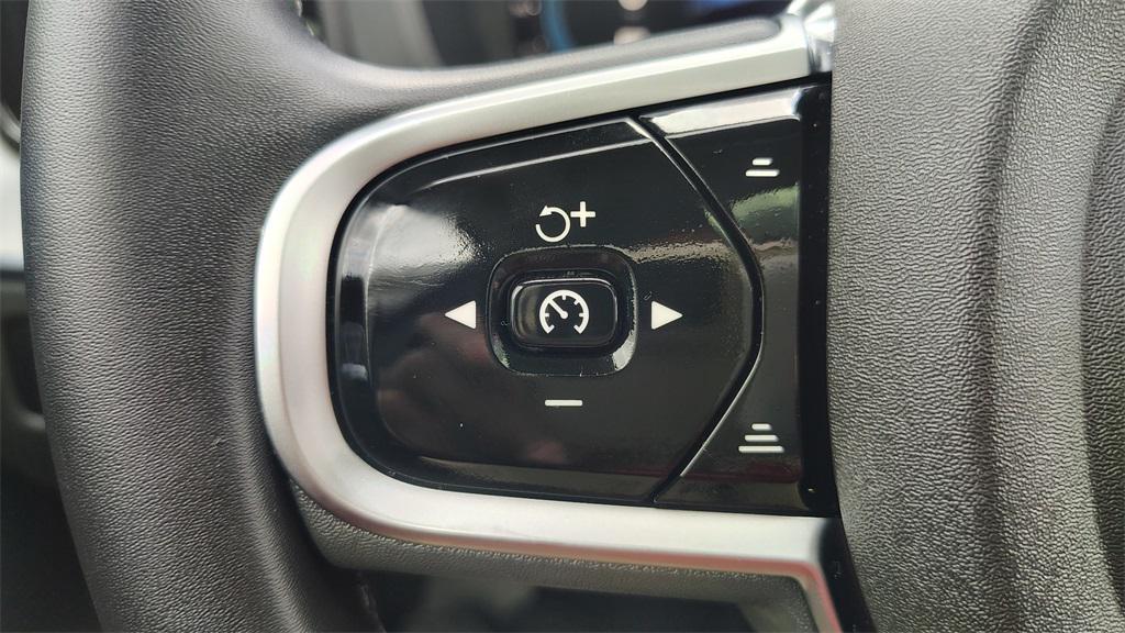 used 2025 Volvo XC60 car, priced at $36,500