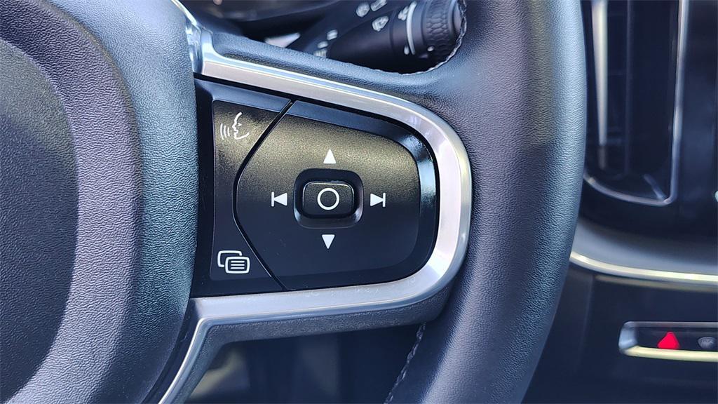 used 2023 Volvo XC60 car, priced at $31,500