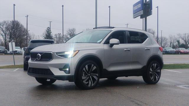 new 2025 Volvo XC40 car, priced at $46,820