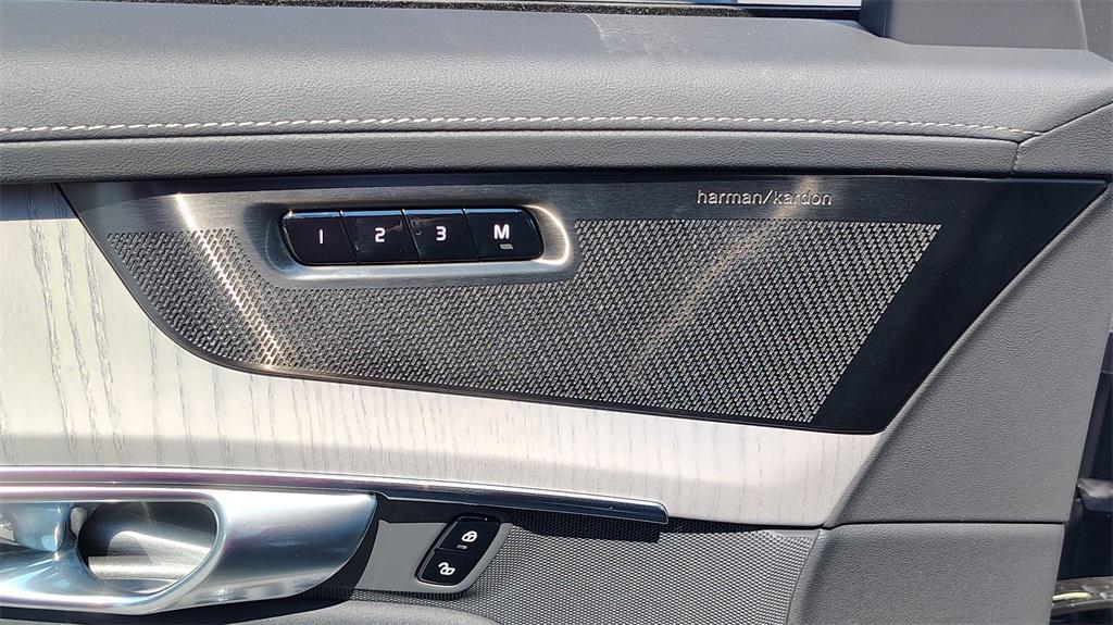 new 2026 Volvo XC90 car, priced at $72,399