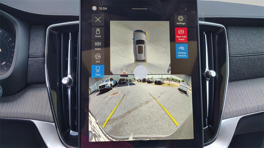 new 2026 Volvo XC90 car, priced at $72,399