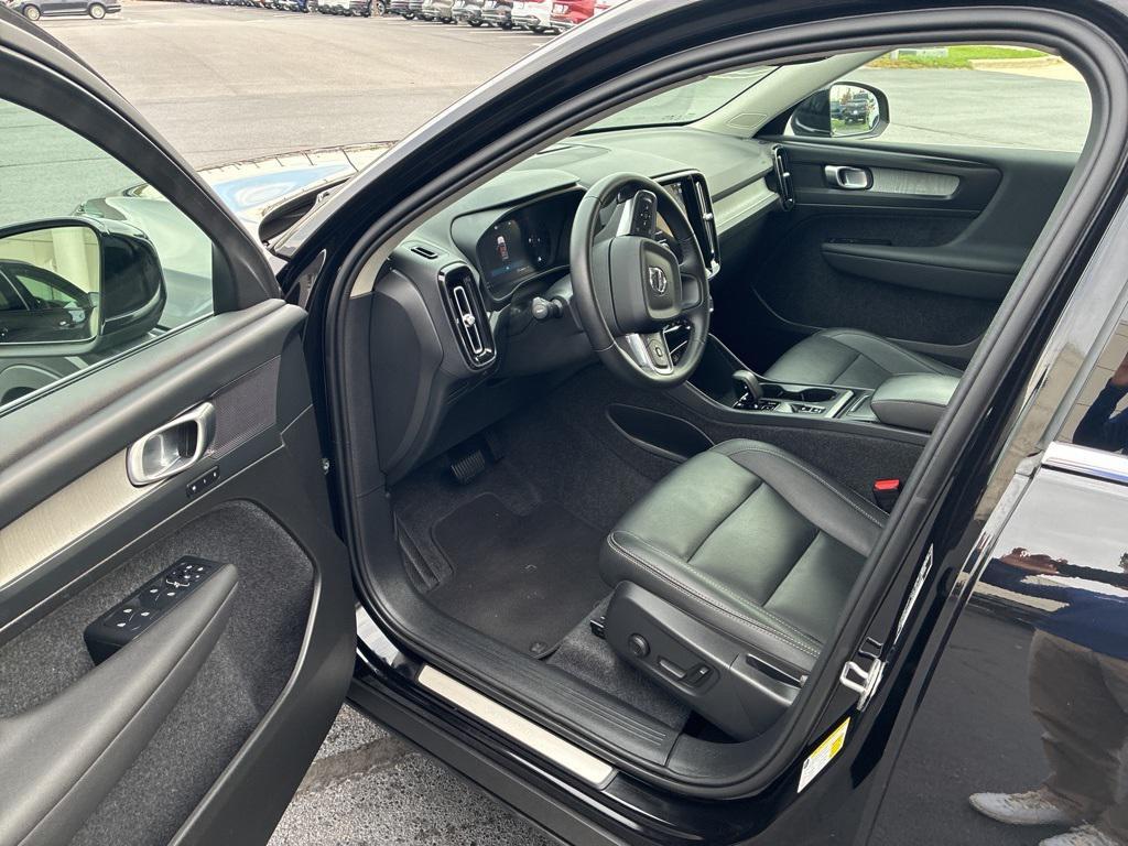 used 2025 Volvo XC40 car, priced at $32,500