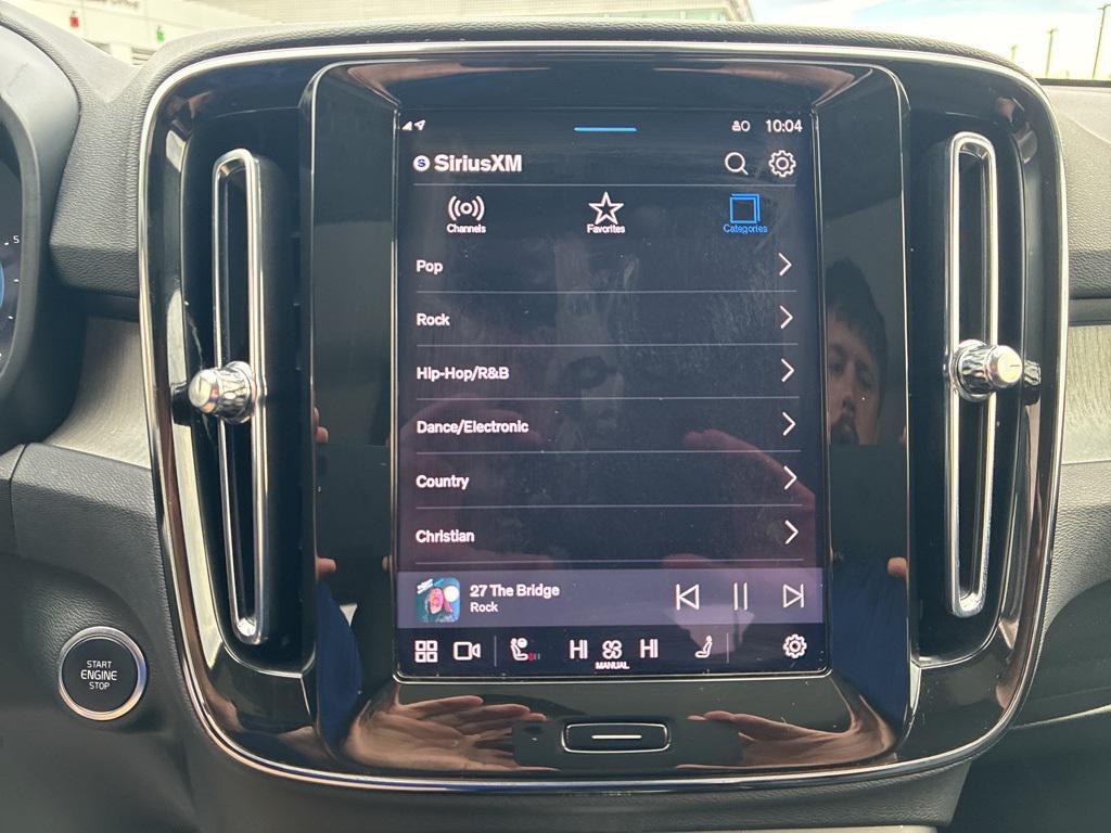 used 2025 Volvo XC40 car, priced at $32,500